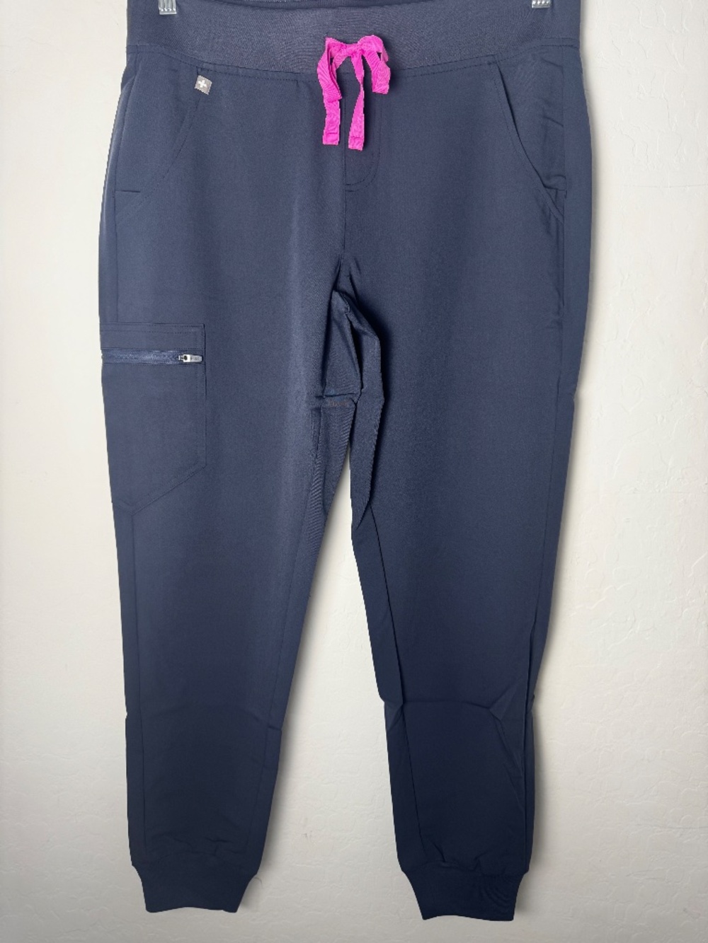 NWT FIGS Dark Sky Rafaela Top Small Zamora Joggers Medium Nurse Scrub Set - Picture 6 of 8